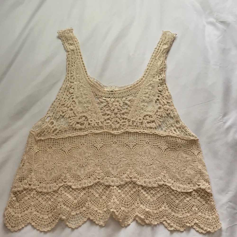 Cotton lace crop tank